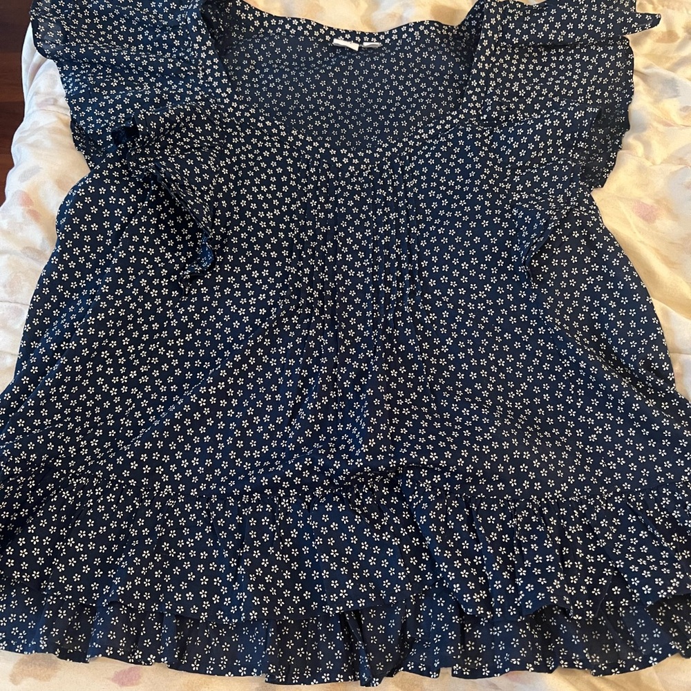 Gap Daisy top